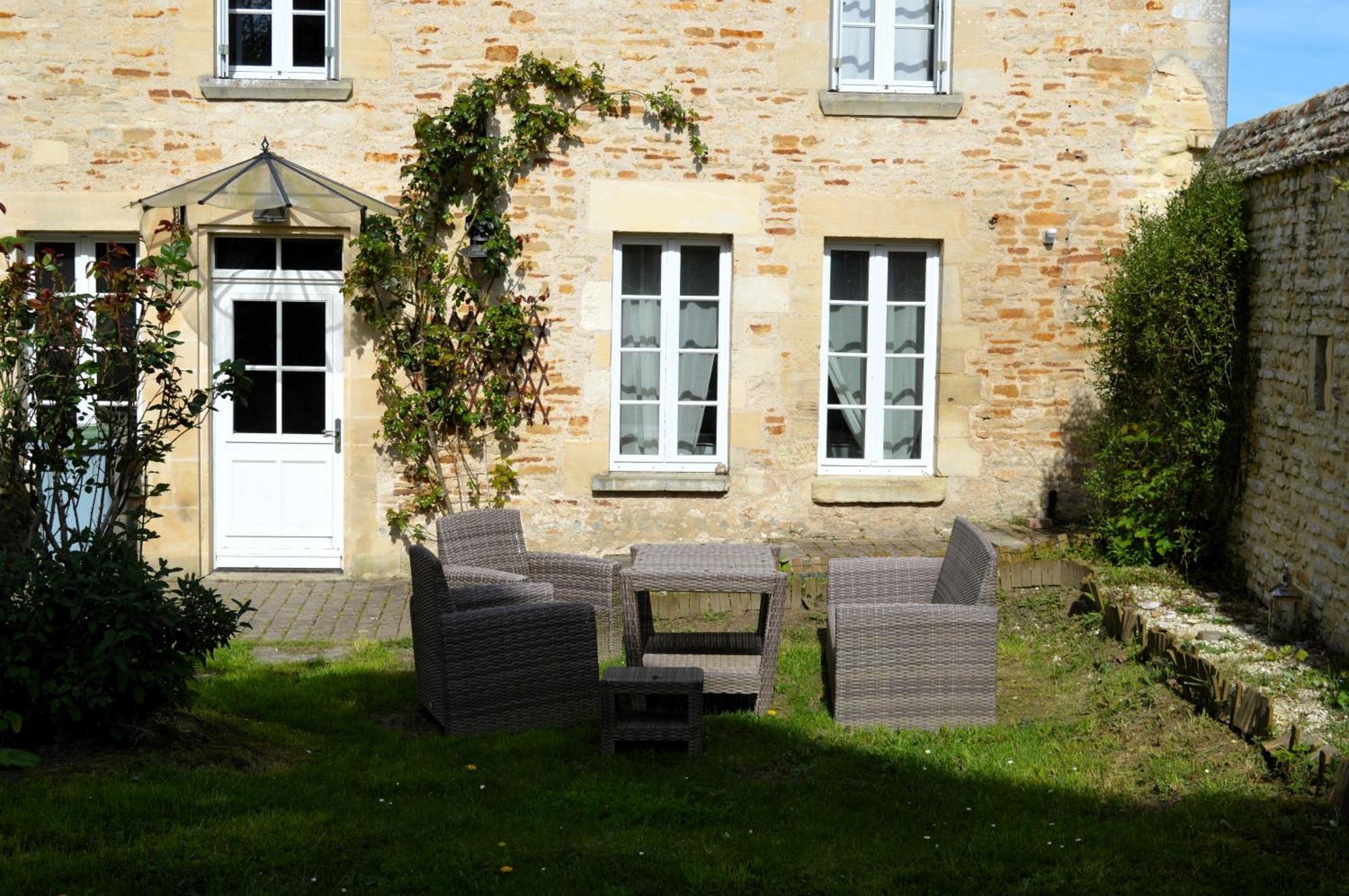 L'Auberge Du Lavoir, Maison En Pierres Avec Jardin Cairon Екстериор снимка